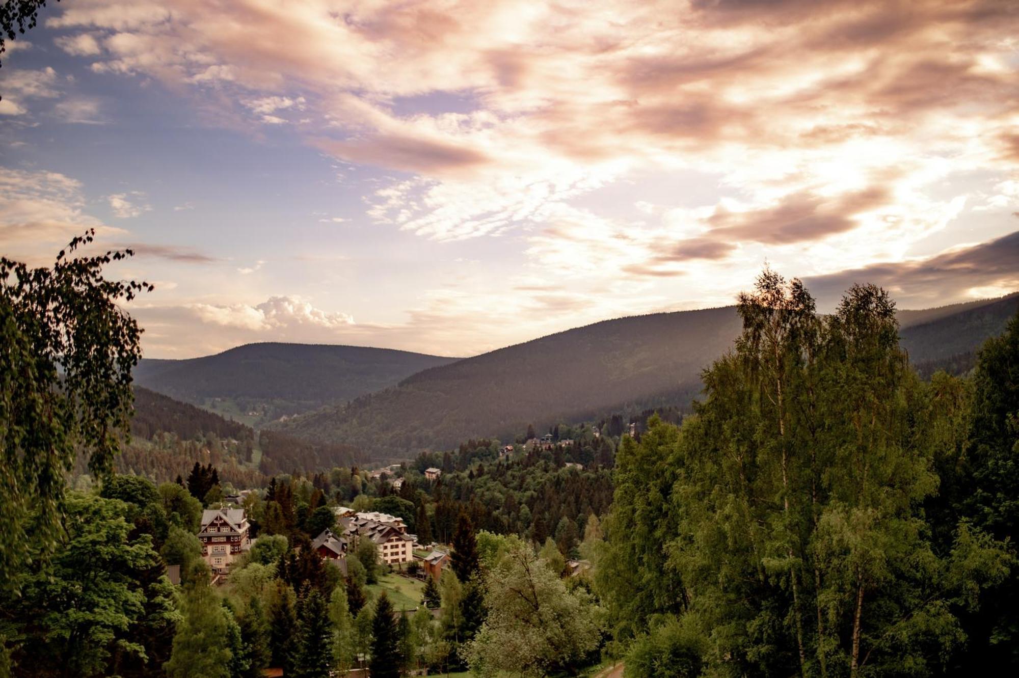 Hotel Horni Pramen Spindleruv Mlyn Exterior photo